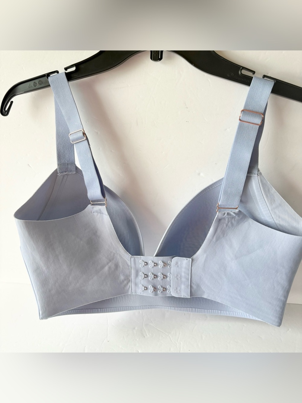 Le Mystere Light Blue Smooth Shape 360 Wireless Bra - Picture 3 of 6